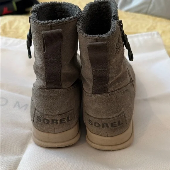 Sorel Women's Explorer Zip Suede Boots 7.5 - Picture 3 of 3